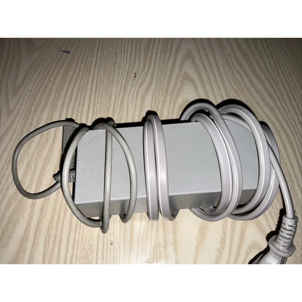 ONE (1)‎ USED OEM Nintendo Wii Power Adapter (RVL-002)